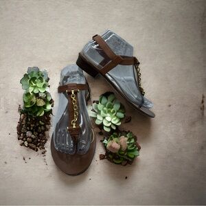 Lauren Ralph Lauren Leather T-Strap Thong Flat Gold Chain Sandal, Size 7.5